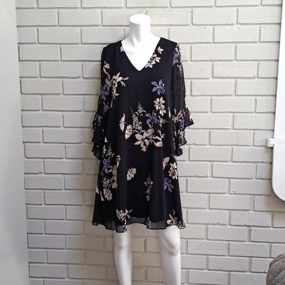 Calvin Klein Black Floral Boho Bell Sleeve Lined Dress. Size 8 NWOT - Picture 1 of 10
